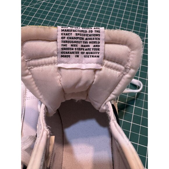 Nike Blazer Mid '77 Vintage Sneakers - Men's Size 9 - White & Black - Lace-Up - - Picture 6 of 6